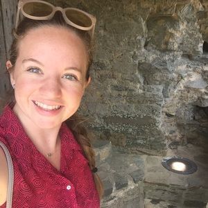 Meet your Posher, Maeve